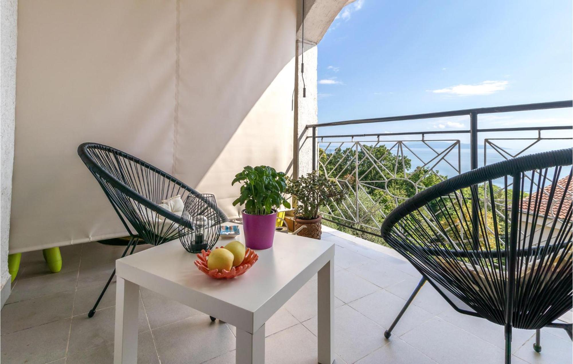 Nice Apartment In Rijeka With House Sea View Exteriör bild
