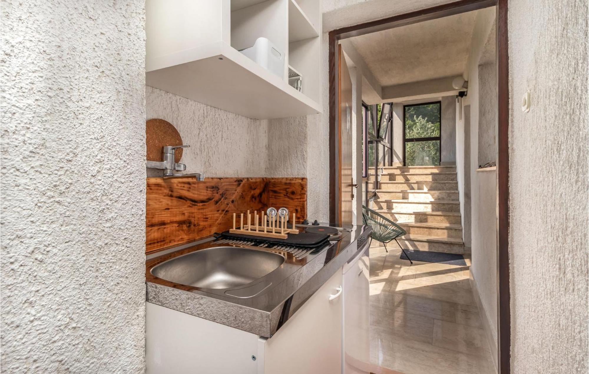 Nice Apartment In Rijeka With House Sea View Exteriör bild